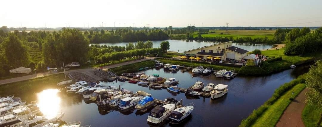 Jachthaven De Turfvaart in omgeving Etten-Leur, Noord Brabant